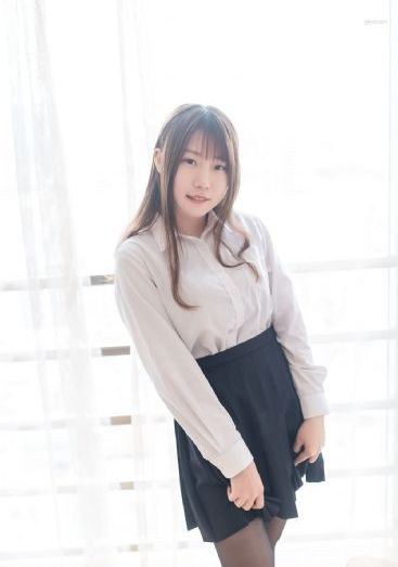 欧美时尚休闲针织衫_4K免费观看最新